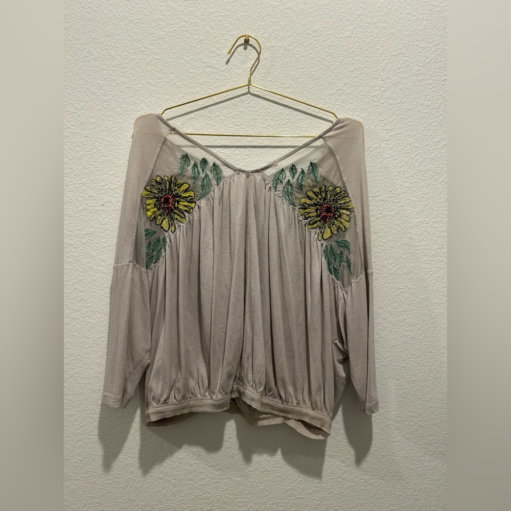 Free People Gotta Love It embroidered gray cotton linen Cream Embellished Blouse - Picture 8 of 8